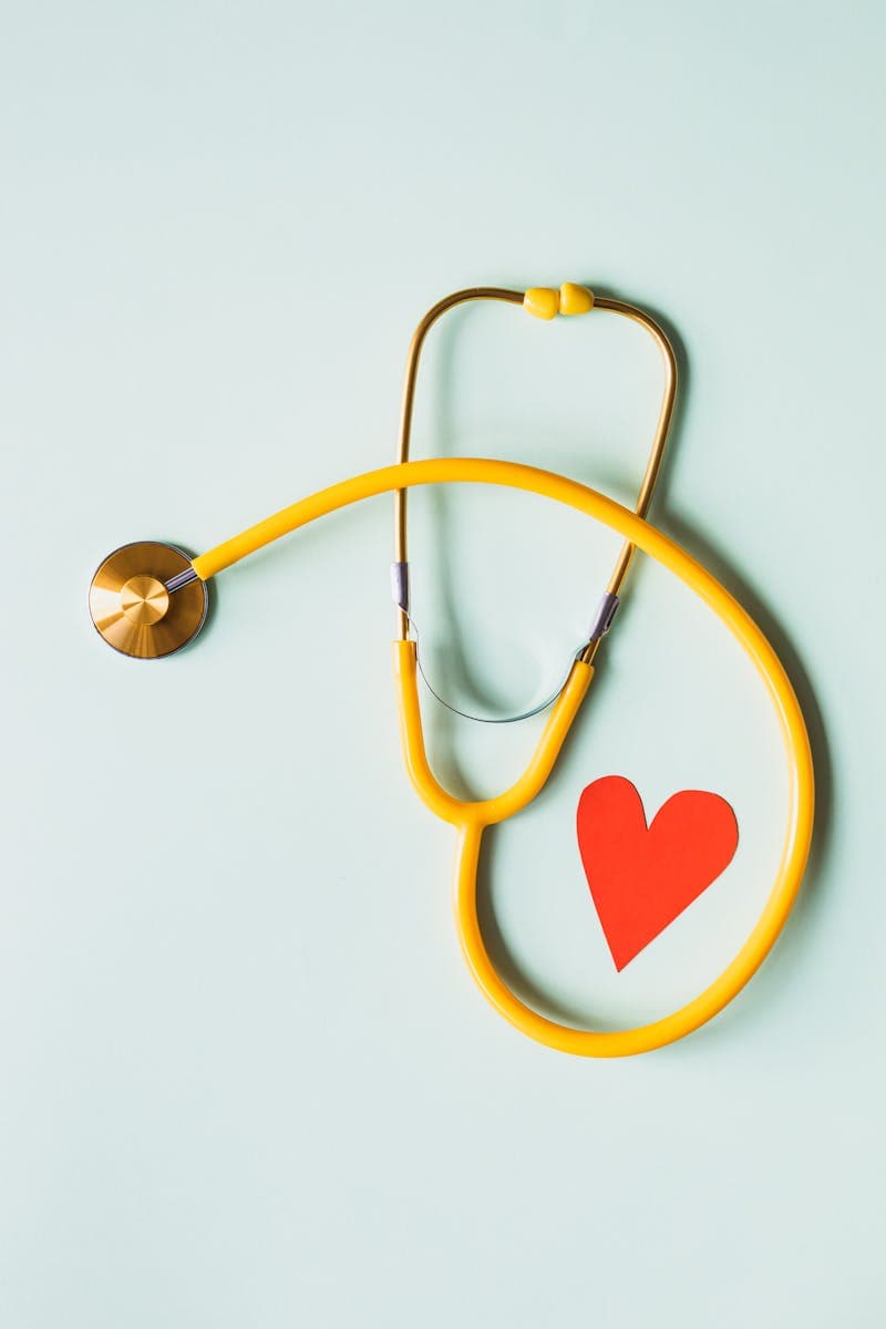 Healthy heart representing cardiovascular benefits of omega-3 fish oil supplementation