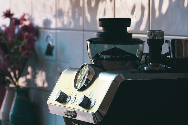 Modern home appliances in a clean kitchen — practical product recommendations for air quality